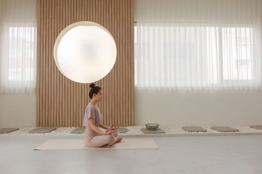 A Magia do Minimalismo Como Criar Ambientes Sofisticados e Funcionais em 2025 - Marcia Perry Interiors - 1