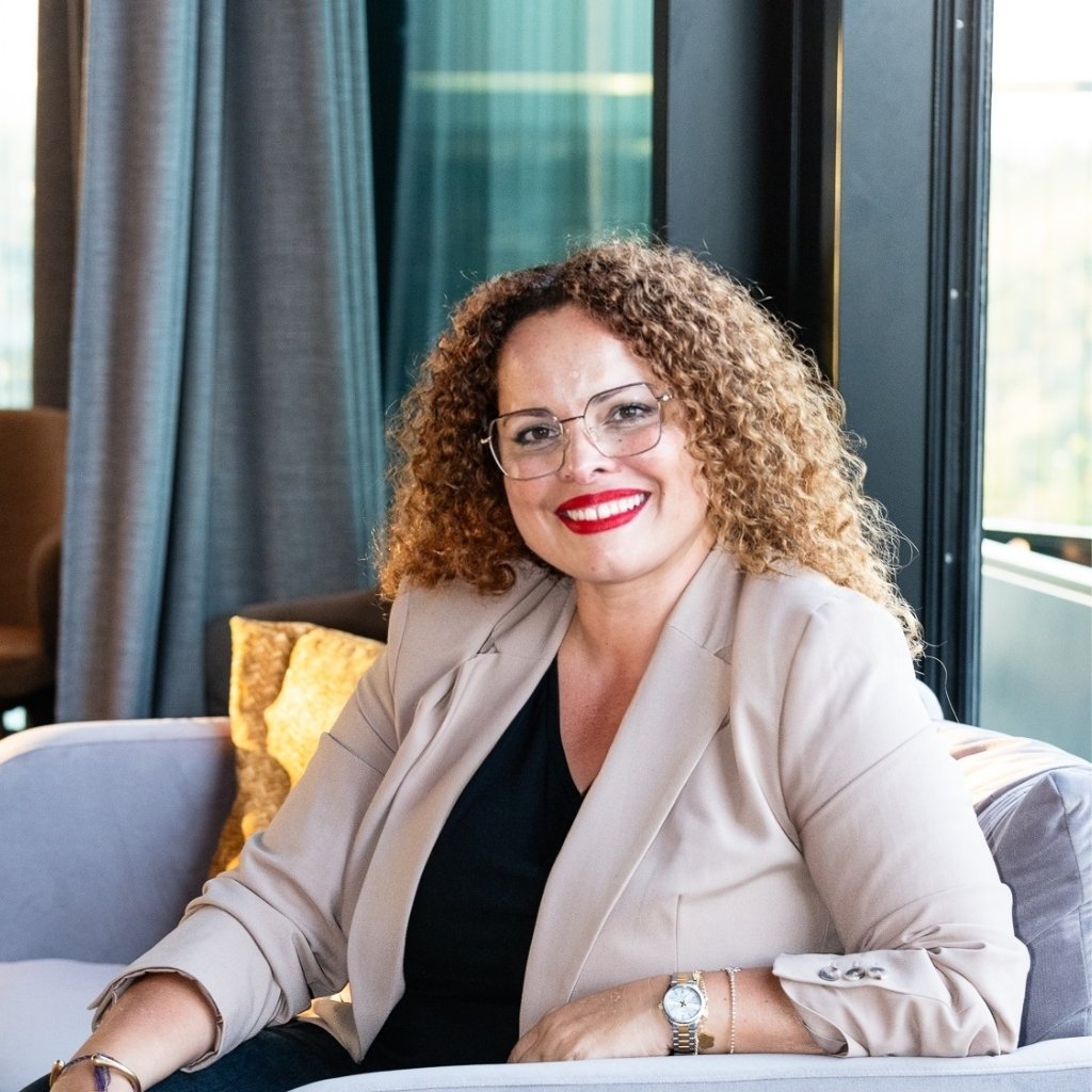 Banner - Marcia Perry Interiors - Home 2 (1024 x 1024 px) - 4